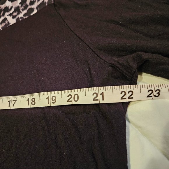 Black and Animal Print Top - Picture 5 of 7